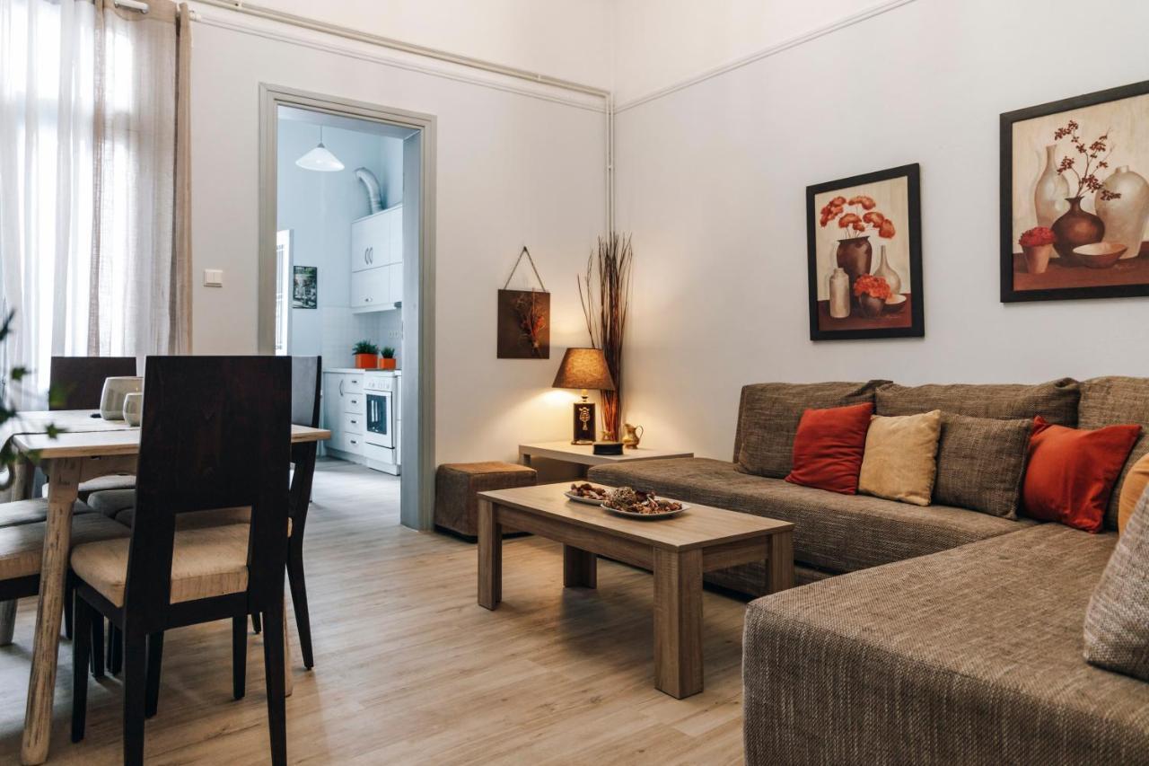 Monastiraki-Psiri, Old Town, 3-Bdr Apt, Sleep 6-10P, Spacious Court Yard Aten Exteriör bild