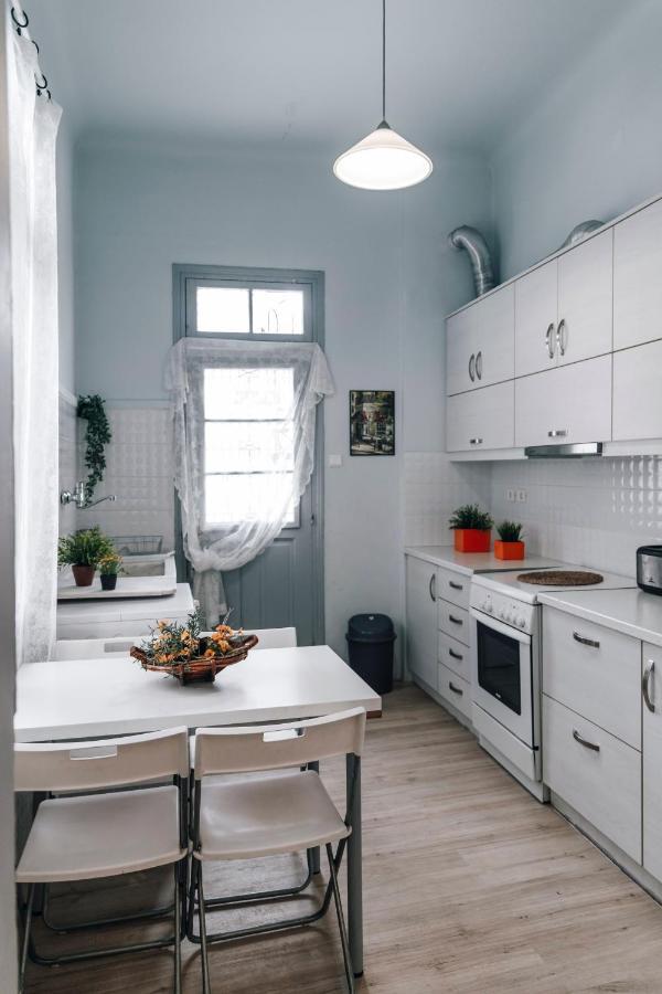 Monastiraki-Psiri, Old Town, 3-Bdr Apt, Sleep 6-10P, Spacious Court Yard Aten Exteriör bild