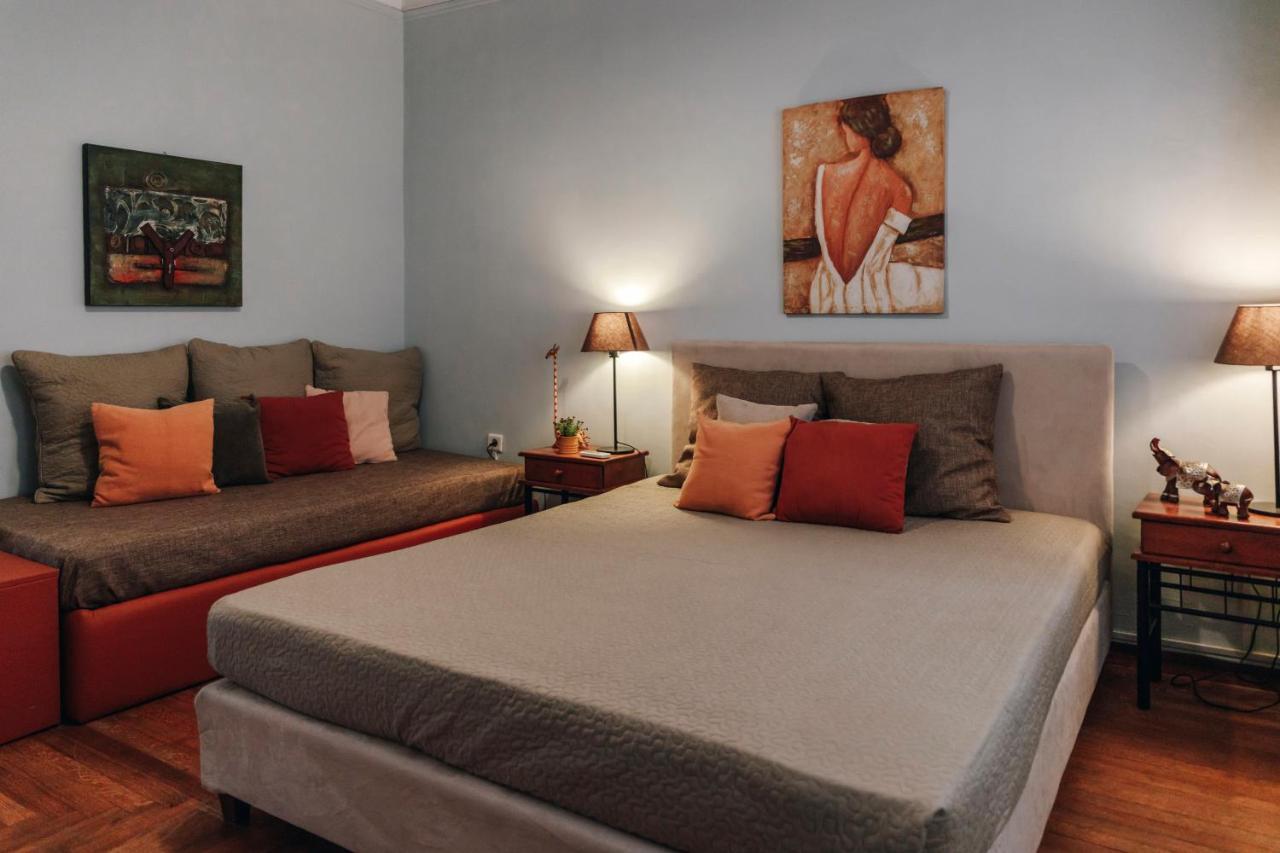 Monastiraki-Psiri, Old Town, 3-Bdr Apt, Sleep 6-10P, Spacious Court Yard Aten Exteriör bild