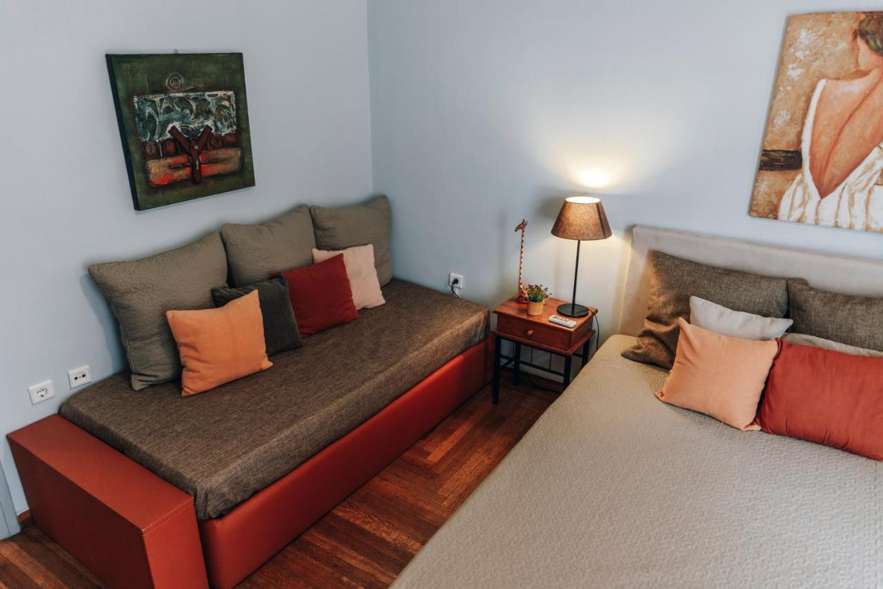 Monastiraki-Psiri, Old Town, 3-Bdr Apt, Sleep 6-10P, Spacious Court Yard Aten Exteriör bild