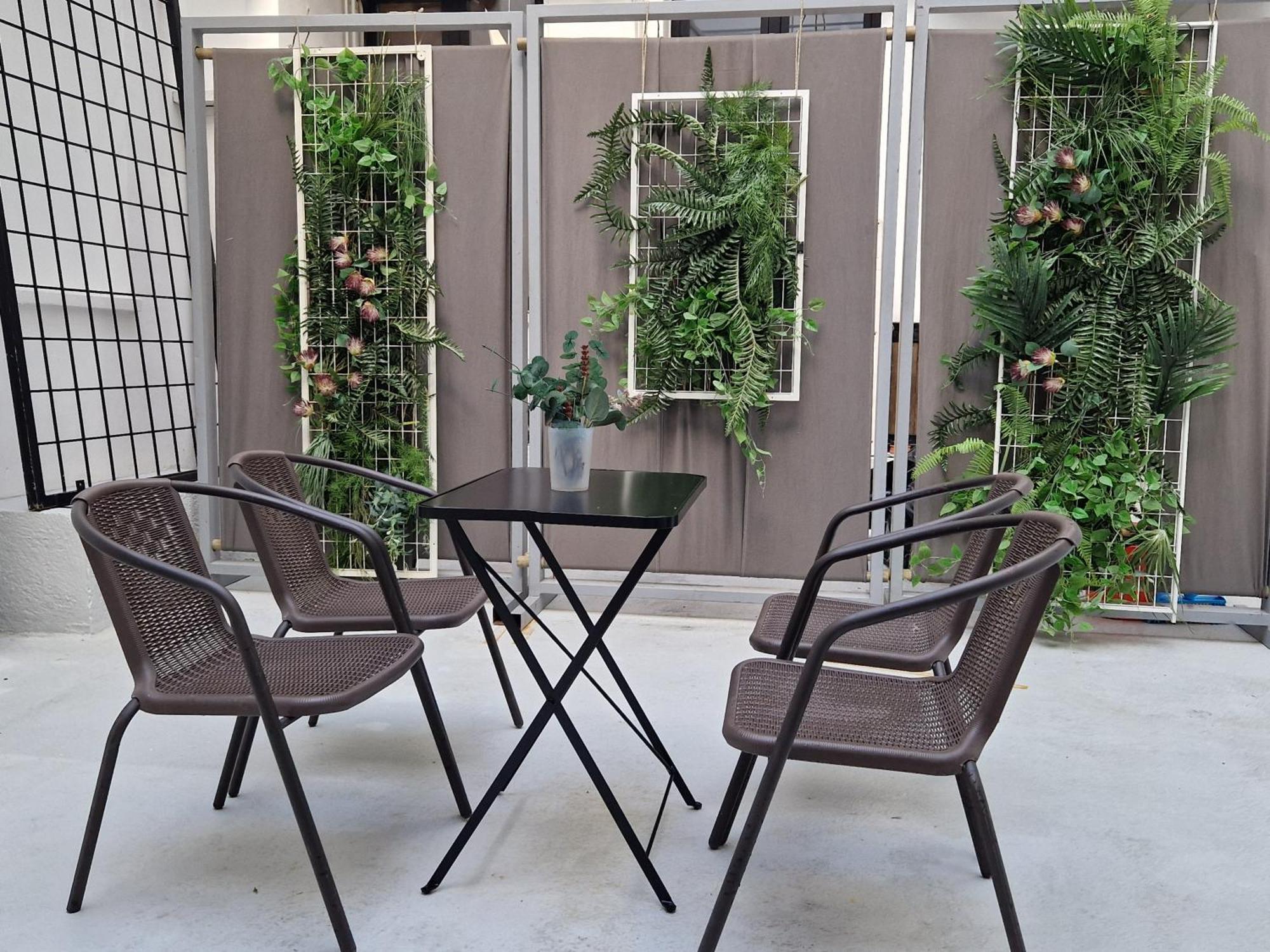 Monastiraki-Psiri, Old Town, 3-Bdr Apt, Sleep 6-10P, Spacious Court Yard Aten Exteriör bild